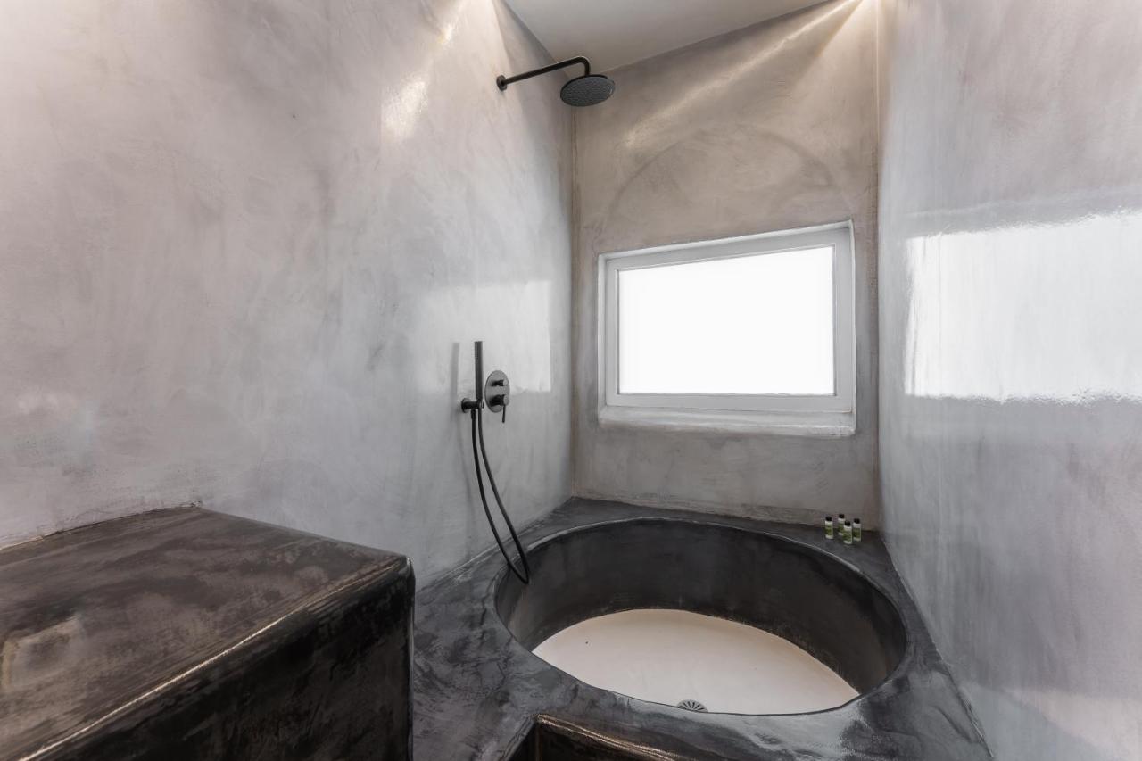 Leon Luxury Suites Imerovigli  Exterior photo